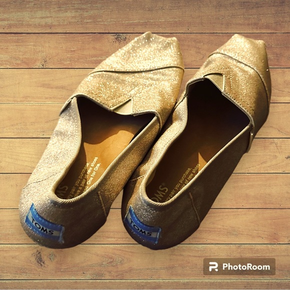 𝙀𝙐𝘾 𝙏𝙊𝙈𝙎 𝖦𝗈𝗅𝖽 𝖦𝗅𝗂𝗍𝗍𝖾𝗋 𝖠𝗅𝗉𝖺𝗋𝗀𝖺𝗍𝖺𝗌 - 𝙎𝙄𝙕𝙀 7 - Picture 2 of 4